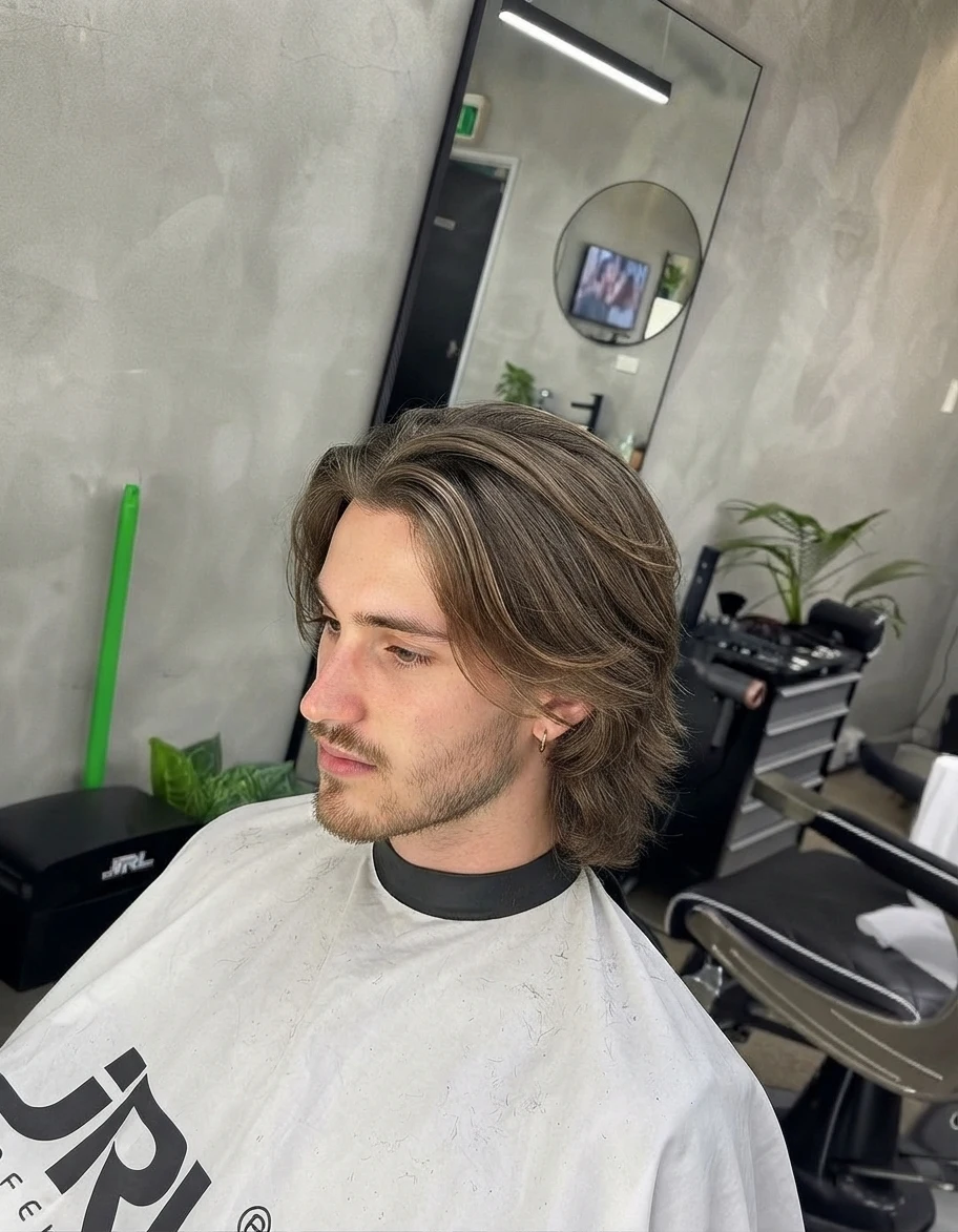 Grow-out middle part with textured flow